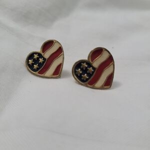 Vintage American Flag Heart Avon Enamel Stud Earrings Fourth Of July